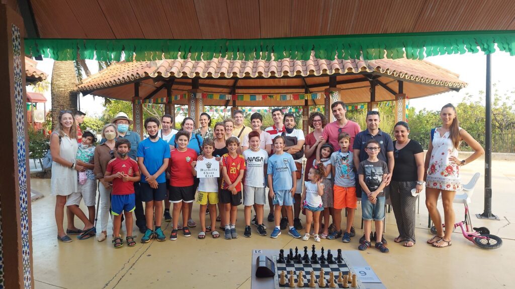 Grupo fundacional Marbella Chess Club. Clud de Ajedrez en Marbella.